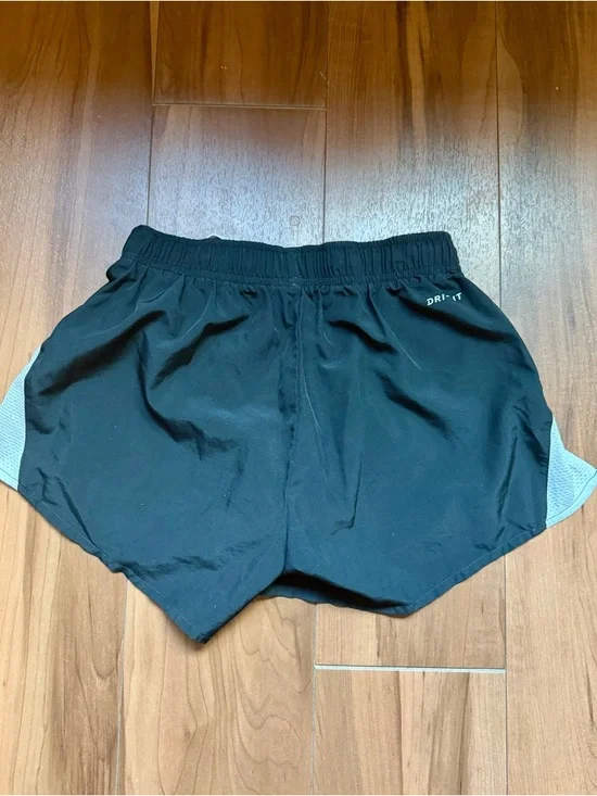 Nike Black Dri-FIT Workout Shorts - Picture 2 of 3